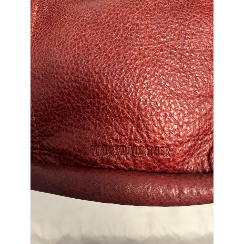 Portland Leather Brown Pebbled Leather Crossbody Bag Adjustable Strap - Picture 4 of 6